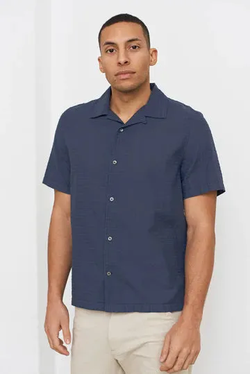 About Companions Kuno Shortsleeve eco seersucker blue