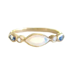 Aurora Sapphire Ring