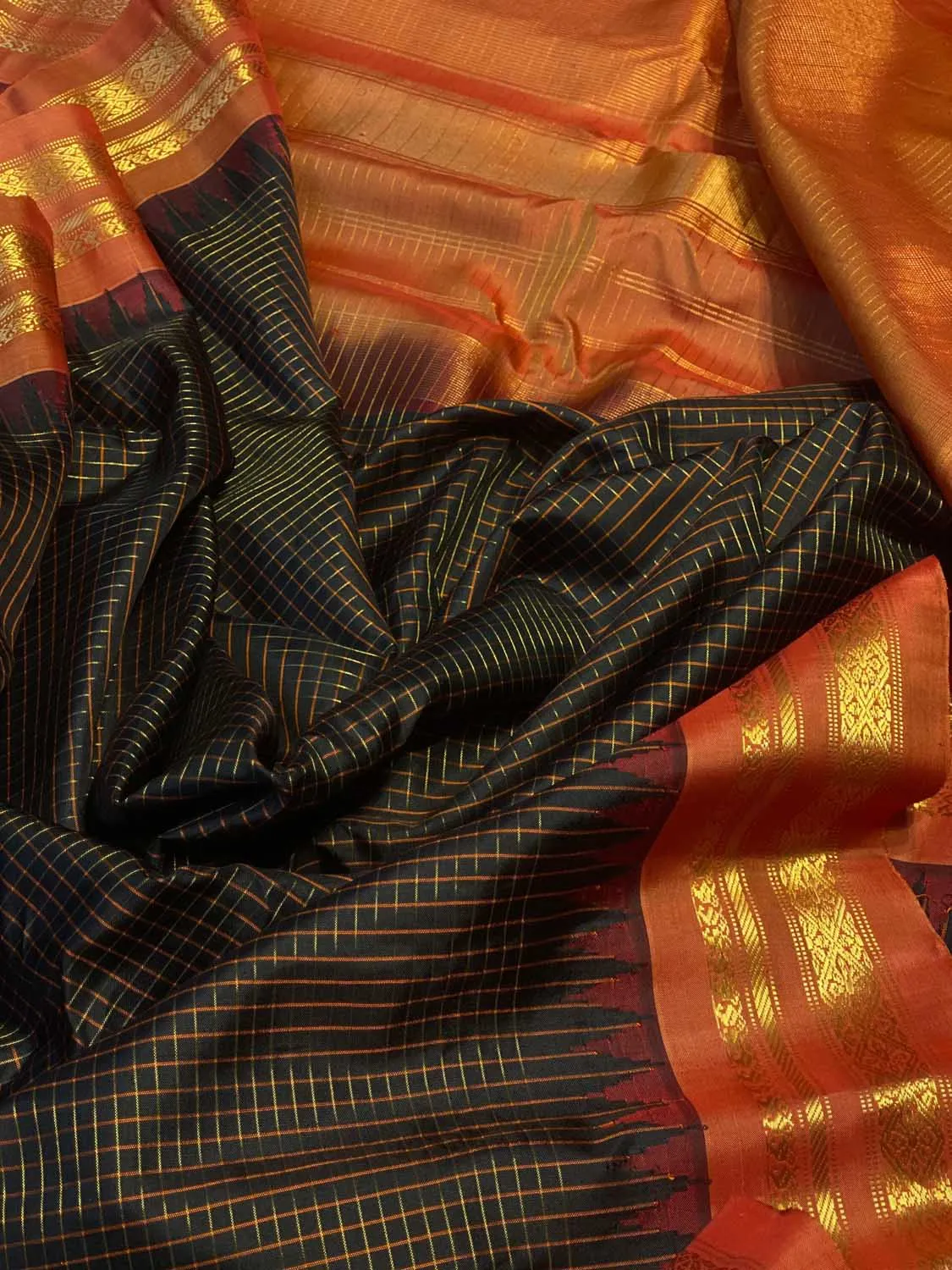 Black Gadwal Handloom Pure Silk Saree