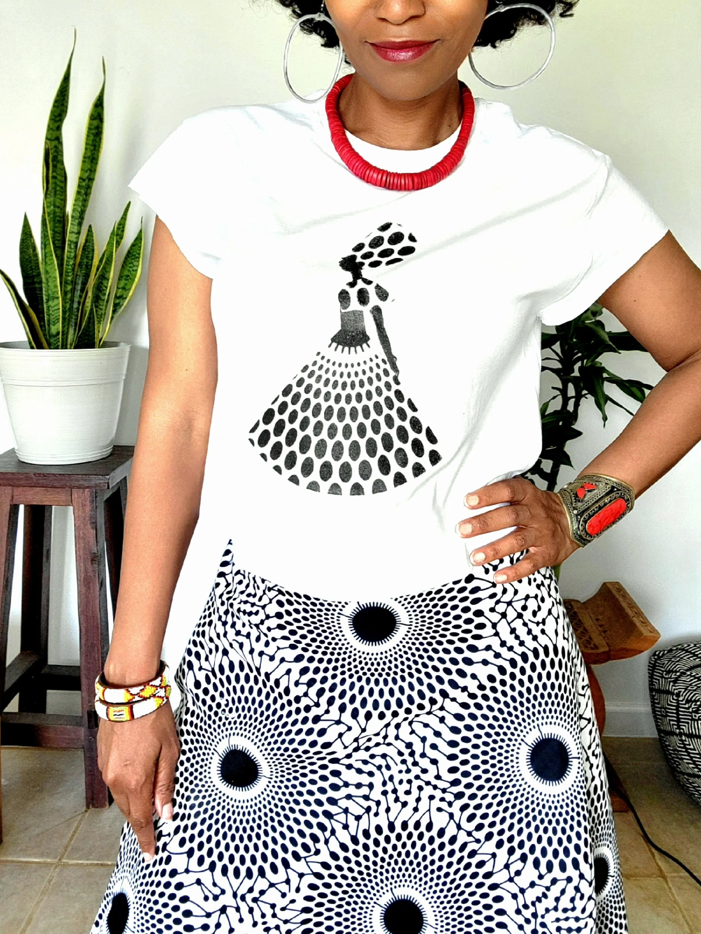 Black Princess T-shirt in White