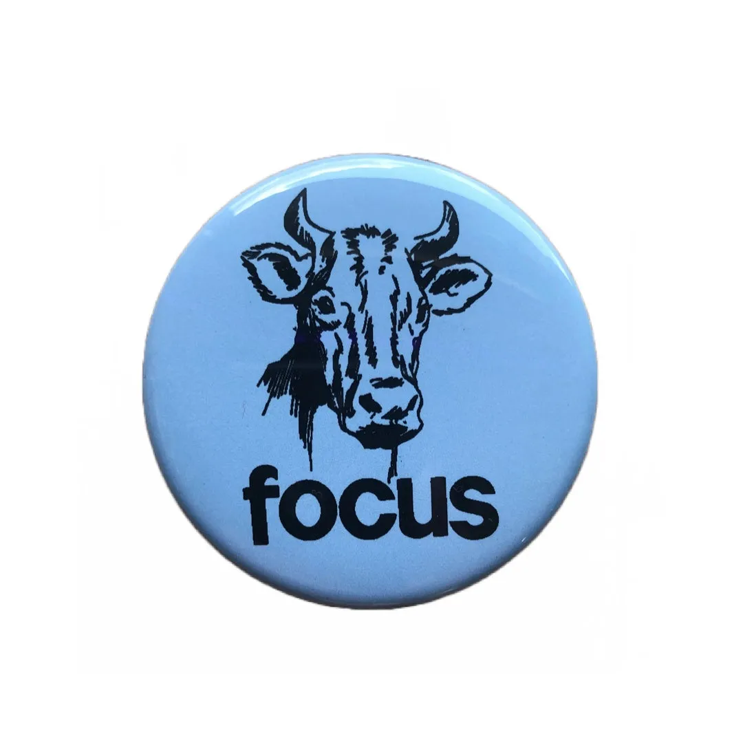 Focus Cow Button / Magnet