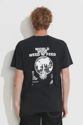 Misfit  WORLD WIDE WEED 50-50 SS TEE - Pigment Black